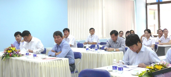 Công ty Sứ Viglacera Bình Dương tổ chức hội nghị đánh giá kết quả thực hiện kế hoạch SXKD năm 2013, triển khai nhiệm vụ kế hoạch SXKD năm 2014.